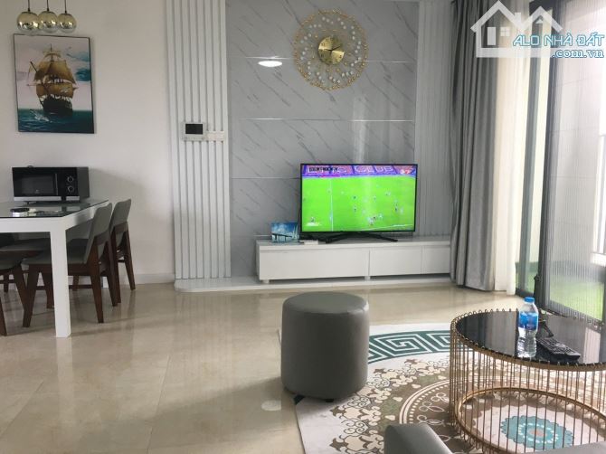 Cho thuê gấp căn 2pn đủ đồ tại Vinhomes West Point, nhà đẹp giá chỉ 18 triệu/ tháng