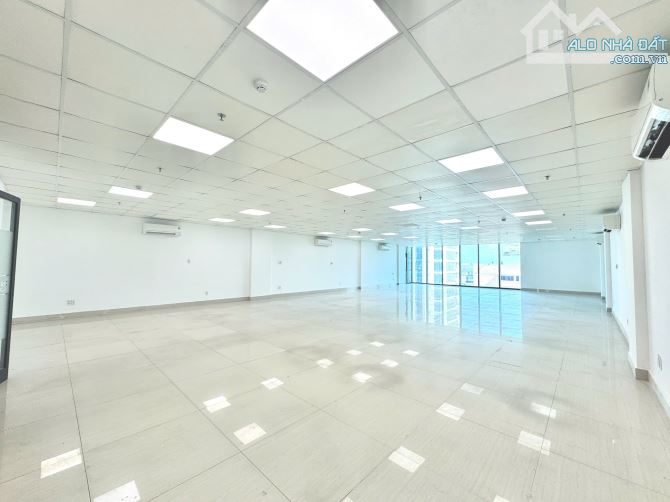 CHO THUÊ VĂN PHÒNG 185 M² – CHỈ CÒN 1 BLOCK, GIÁ THUÊ: $9/M2, MIỄN PHÍ LÀM NGOÀI GIỜ