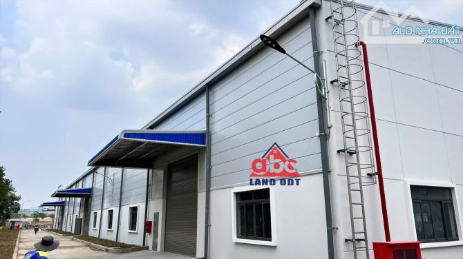 Cho thuê xưởng trong kcn biên hoà 5000m2giá tốt chỉ 400 triệu quá rẻ