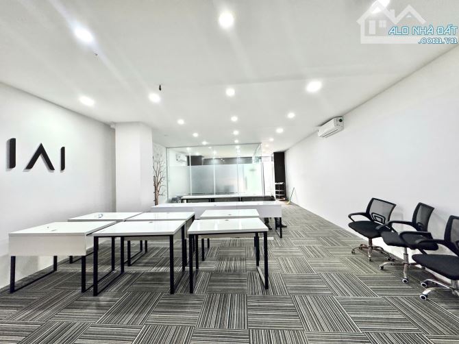 CHO THUÊ VĂN PHÒNG 93 m² – ĐÃ CÓ PHÒNG HỌP - GIÁ CHỈ 250.000Đ/M2 ĐÃ VAT.