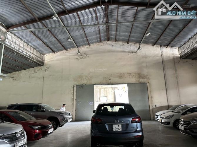 Cho thuê kho 650m2 Hẻm Xe Tải Trường Chinh Phường 14 Quận Tân Bình