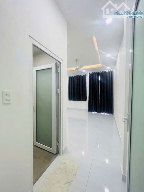 CHO THUÊ NHÀ GẦN VẠN PHÚC , KDC LỘC VỪNG , P.HIỆP BÌNH PHƯỚC, HẺM TẢI , 4PN, SẴN máy lạnh