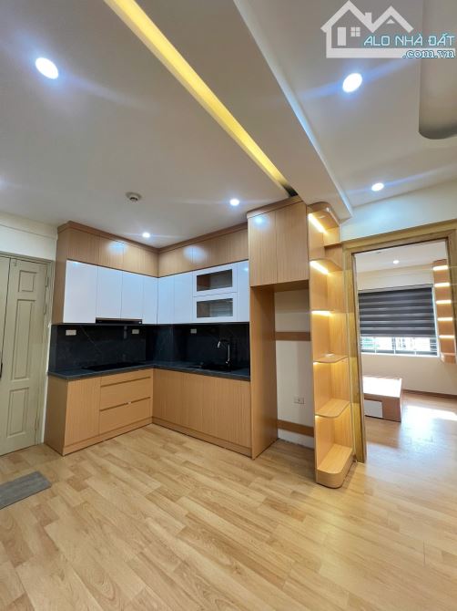 Cho thuê căn hộ 2PN đầy đủ nội thất Tòa 30Tgiá 13 triệu đường Nam Trung Yên, Cầu Giấy
