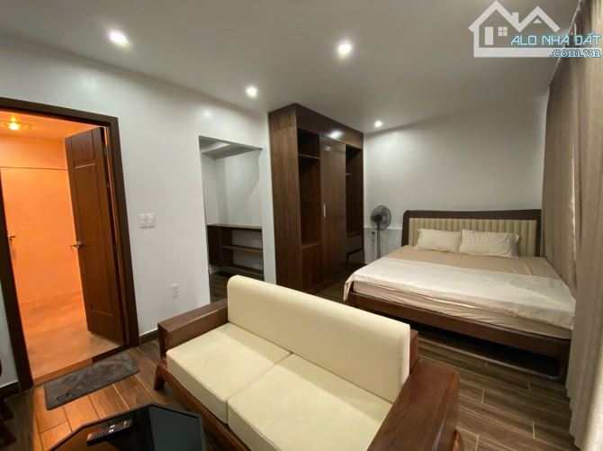 Cho thuê căn hộ Waterfront City, 1 ngủ ban công rộng (40m2).