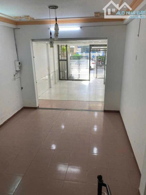 Cho thuê nhà nguyên căn mặt tiền Văn Cận - Đà Nẵng