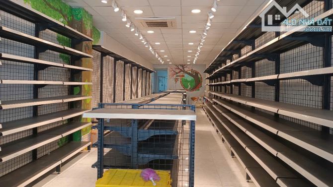 Cho thuê mặt bằng đẹp 200m2 đường nhánh Cách Mạng Tháng Tám, Biên Hòa