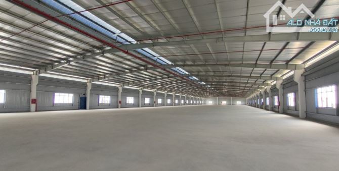 CHO THUÊ KHO XƯỞNG ĐỨC HÒA, LONG AN 4500M2 GIÁ RẺ 150TR- ĐƯỜNG CONTAINER