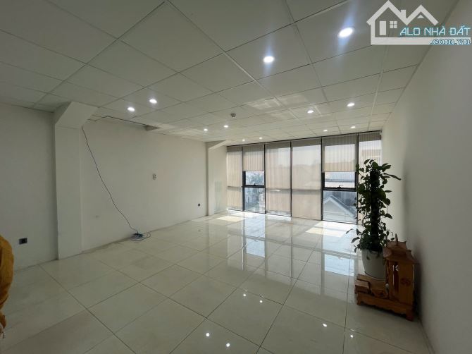 Cho thuê văn phòng Vạn Phúc - SimCo Sông Đà, 40 m2 giá chỉ 6 tr/tháng- VP Như Ảnh