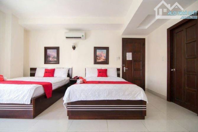 CHO THUÊ KHÁCH SẠN GÓC 2 MẶT TIỀN 46 PHÒNG NGAY BÃI THÙY VÂN