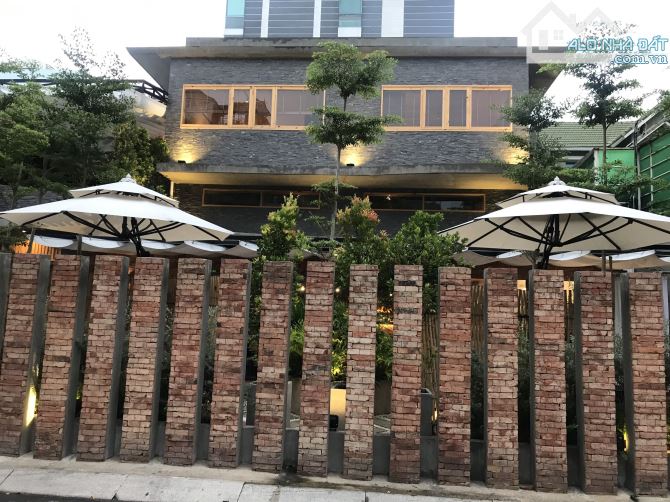 TOÀ NHÀ 2,100 M2- MT NGUYỄN THỊ DIỆU, QUẠN 3- DT: 15X17- 1 HẦM+5 TÂNG+ ST- 450TR/TH