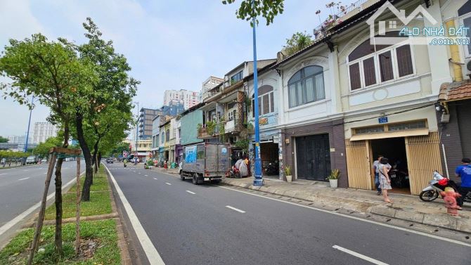 Cho thuê nhà MT Võ Văn Kiệt, phường Cầu Ông Lãnh, Quận 1 ( gần Đề Thám)