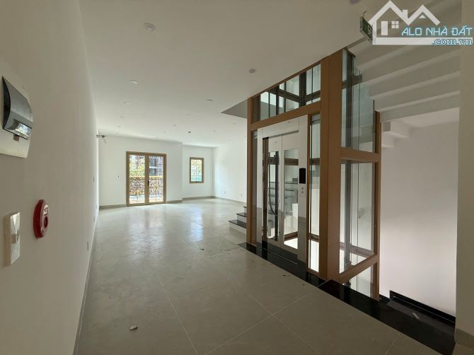 Tổng hợp văn phòng 100-200m2, khu vực Hòa Cường, giá chỉ từ 15 triệu/tháng