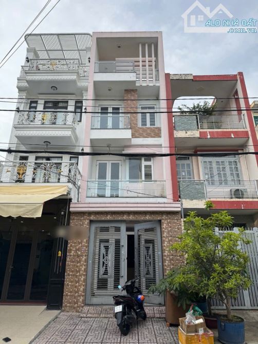 CHO THUÊ NHÀ NGUYÊN CĂN MẶT TIỀN ĐƯỜNG TÊN LỬA 4,5X20M 3L NHÀ MỚI ĐẸP