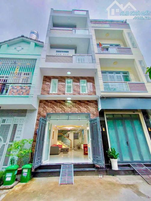 Nhà Full nội thất, 5 tầng 6 phòng ngủ, Đường Bùi Tư Toàn