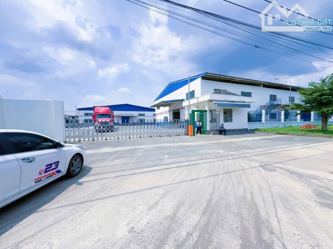 Cho thuê nhà xưởng trong KCN thuộc Biên Hòa, 16000m2, giá thuê 1 tỷ 800tr/tháng.