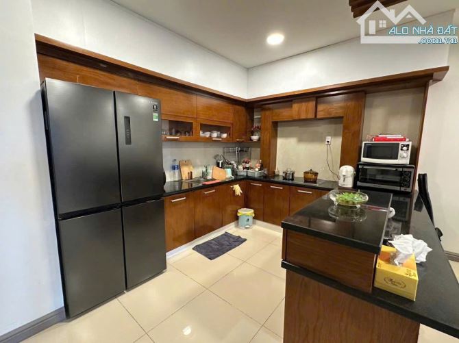 Cho thuê chung cư Silver Sea Tower 47 bacu 2PN full nội thất view biển có bancong
