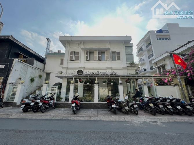 Cho Thuê Biệt Thự Mặt Tiền Phan Kế Bính Quận 1 (14x10m) - 2L - 5000$