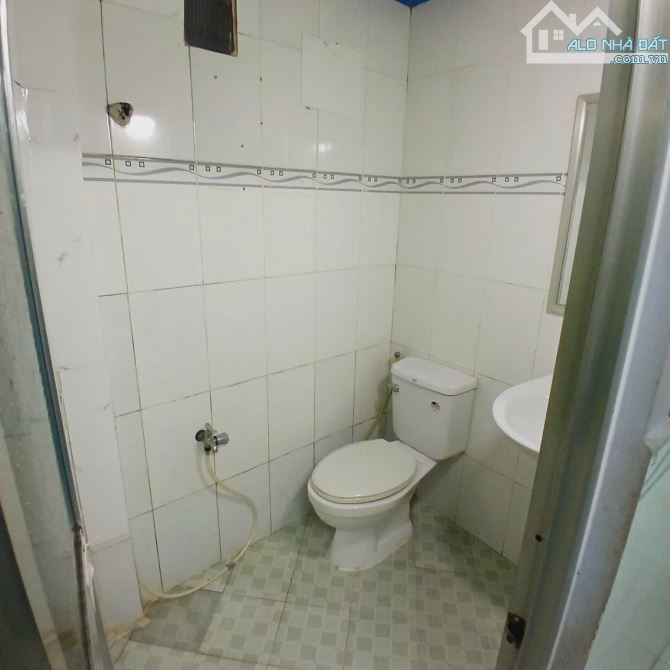 Cho thuê nhà hẻm 388 nguyễn căn cừ sát khu dân cư đại ngân giá 4tr/ tháng