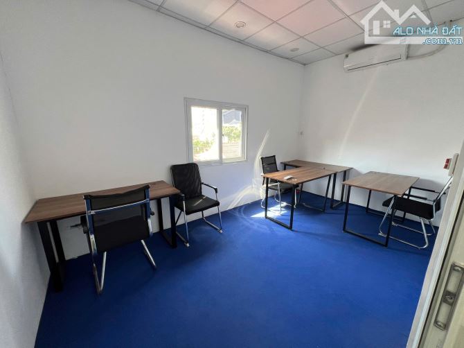 CHO THUÊ VĂN PHÒNG 15M2 TẠI PHỐ HOÀNG SÂM - CẦU GIẤY GIÁ CHỈ 2TR / THÁNG .