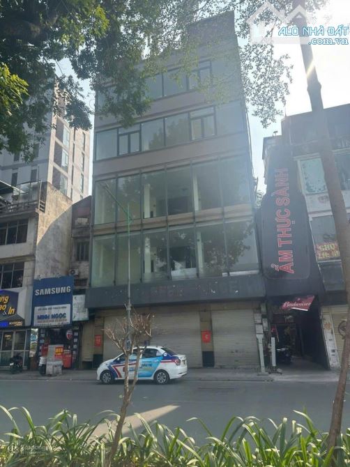 CHO THUÊ NHÀ PHỐ NGUYỄN KHANG CẦU GIẤY HÀ NỘI Diện tích: 140m x 6 tầng Mặt tiền: 10m