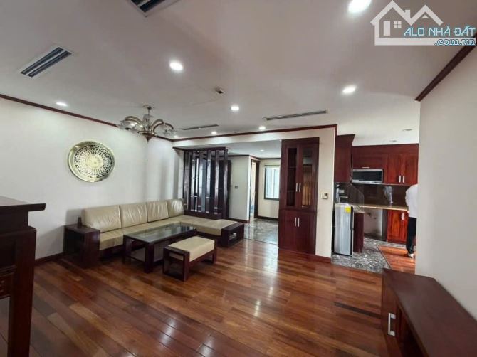 Cho thuê chung cư Newskine Hà Đông giá 15.5 tr