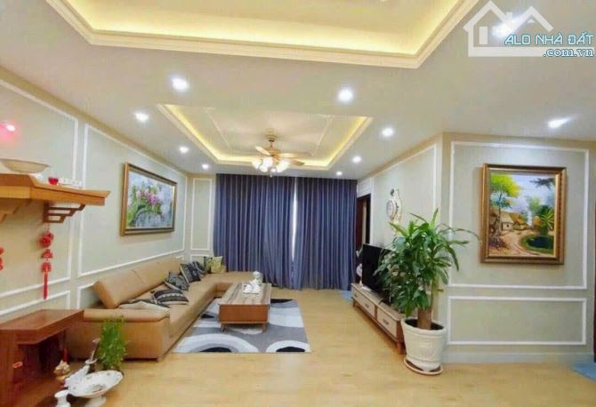 Cho Thuê Căn Hộ 3 Phòng Ngủ và Căn Góc Chung Cư DIC Phoenix