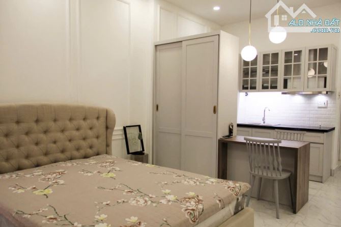 Cho thuê căn Studio ban công, Full nội thất Q4 gần Đh Luật, Đh Nguyễn Tất Thành, cầu Kênh