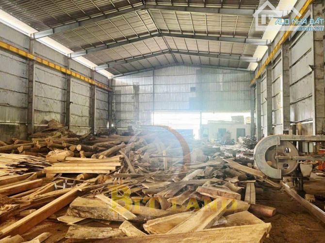 XT302- Cho thuê xưởng 2000m2 Trảng Bom, xưởng cao 11m, giá rẻ