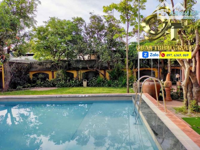 CHO THUÊ VILLA 1000m2 CÓ HỒ BƠI – ĐƯỜNG NGUYỄN TẤT THÀNH