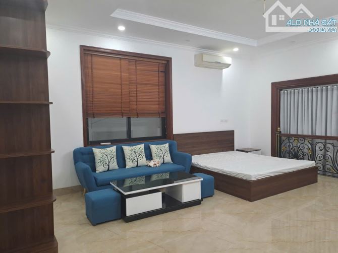 CHO THUÊ CĂN HỘ PHỐ NGHI TÀM-TÂY HỒ-DT 130M, 3PN, BẾP RIÊNG,1WC,FULL ĐỒ,MIỄN PHÍ Ô TÔ-15TR