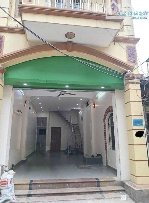 MBKD Nhà mặt phố Phan Đình Giót 65m, 3 tầng có 12 triệu