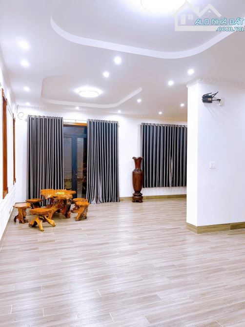 🏡 Cho thuê villa 1T1L – Võ Nguyên Giáp, P.12 – 246m² – 25 triệu/tháng – Villa nhà vườn