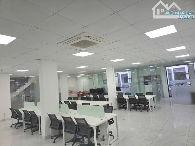 Cho Thuê văn phòng tố hữu, diện tích 280m2 giá thuê chỉ 41tr/tháng, sẵn nội thất