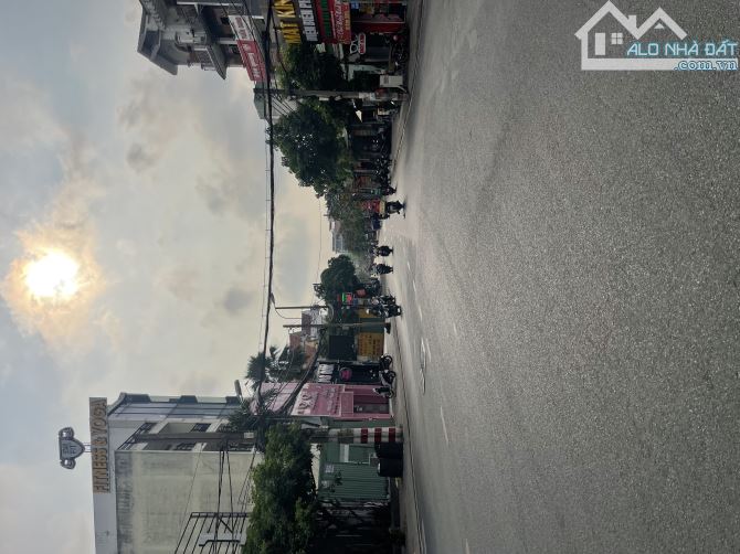 CHO THUÊ TÒA NHÀ MẶT TIỀN HOÀNG DIỆU 2 – VỊ TRÍ KINH DOANH ĐẮC ĐỊA