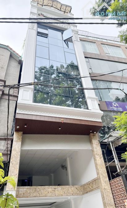 Cho thuê nhà Hồ Tùng Mậu, Cầu Diễn. DT 120m2, 6 tầng 1 Hầm, Thang máy, ĐH âm trần