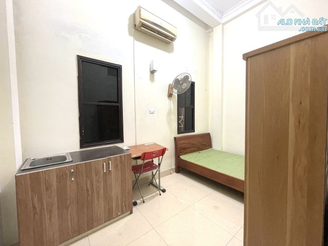Cho thuê phòng trọ tại 105 Xuân La khu dân trí cao, ô tô đỗ cửa, đủ đồ, giờ tự do, ở luôn