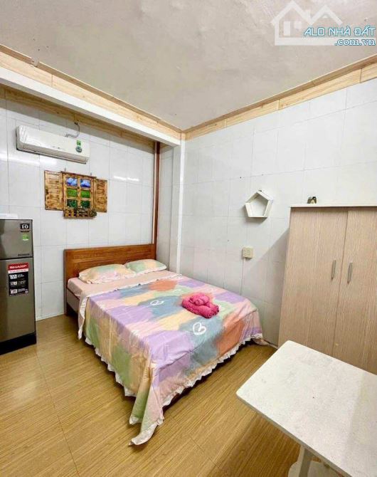 Cho thuê nhà 13 phòng ngủ có đồ đạc đường Lê Lai 20 triệu