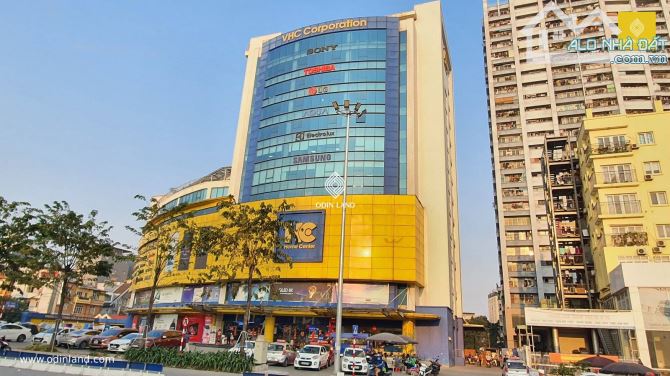 Cho thuê 1400m2 văn phòng sát công viên Hòa Bình, giá rẻ, vị trí dễ nhận diện