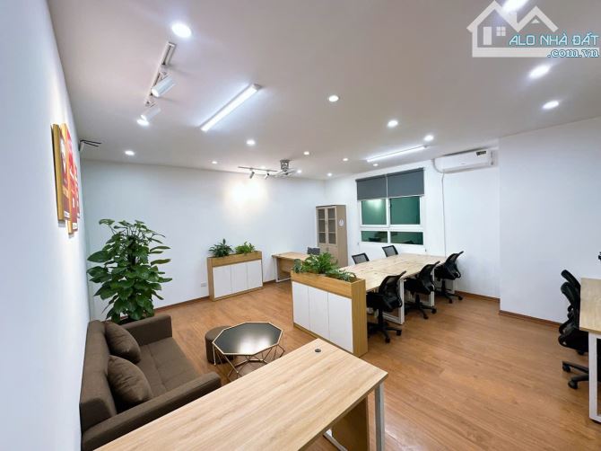Văn phòng trọn gói Mạc Thái Tổ – Giá tốt, diện tích linh hoạt