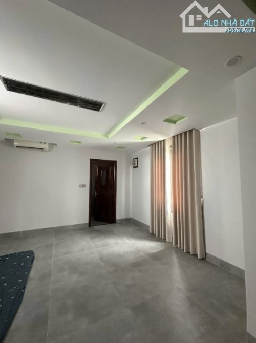 CHO THUÊ MẶT BẰNG LẦU 2 & 3 – NHÀ 1 TRỆT 5 LẦU – TRUNG TÂM TP. VŨNG TÀU - 10TR/THÁNG