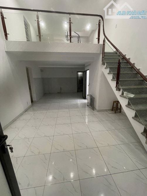 CHO THUÊ NHÀ KHU VỰC ĐÀ NẴNG - NGÔ QUYỀN - HẢI PHÒNG - OTO ĐỖ CỬA