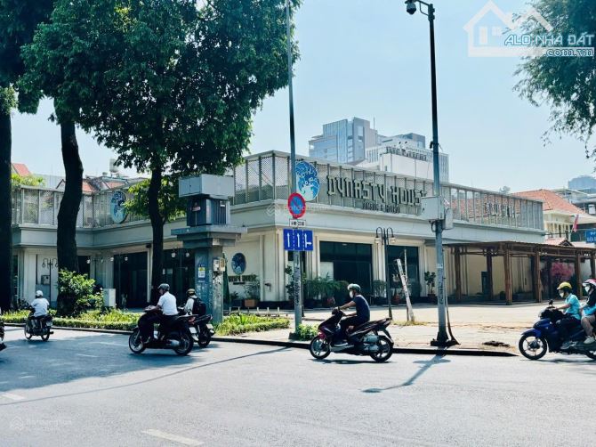 Cho Thuê góc 2mặt tiền VIP 40 Phùng Khắc Khoan - Điện Biên Phủ, Phường Đa Kao, Quận 1