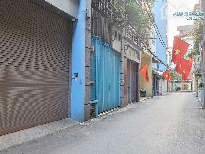 Cho thuê nhà NGUYỄN KHANG, Vũ Phạm Hàm. 28 triệu/ tháng. Phù hợp làm VP, Cty, Lớp học.