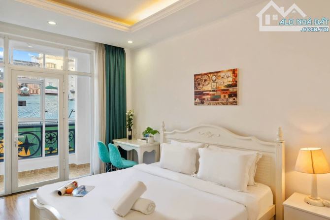 Cho thuê studio ban công Quận 1, full nội thất gần chợ Bến Thành