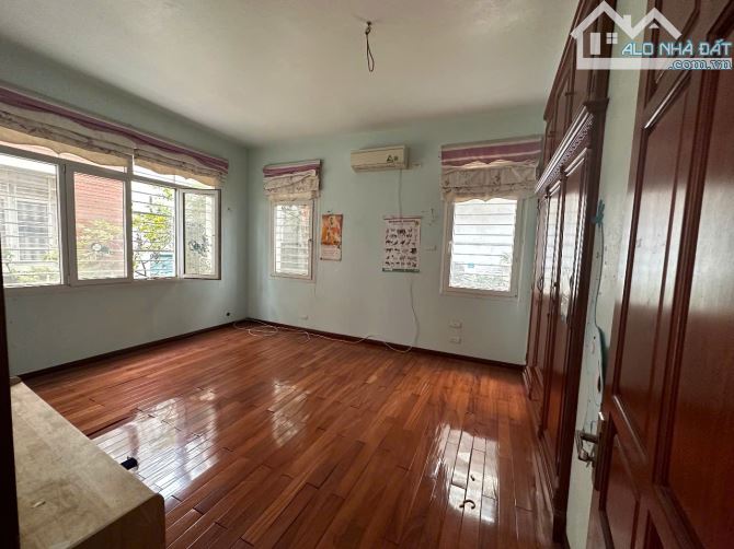 CHO THUÊ BIỆT THỰ LÀNG VIỆT KIỀU CHÂU ÂU 250M² – MT 15M – PHÙ HỢP VĂN PHÒNG