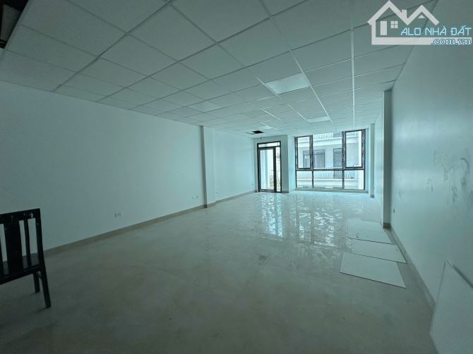 Cho thuê văn phòng Thanh Liệt - Kim Giang, gần The Manor Central Park, 55 m2/tầng