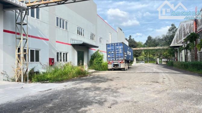 Cho thuê xưởng sản xuất trong KCN Tam Phước, Biên Hòa, khuôn viên 1.3ha, giá thuê 1 tỷ.