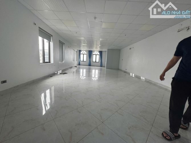 CHO THUÊ NHÀ NGUYÊN CĂN DT 170 M2-6T-TM - MP HỒNG TIẾN - LONG BIÊN-KINH DOANH ĐỈNH