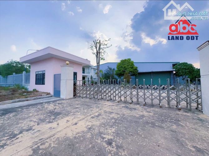 Cho thuê xưởng 5000m2 trong kcn bh2 giá tốt chỉ 25000$ quá rẻ