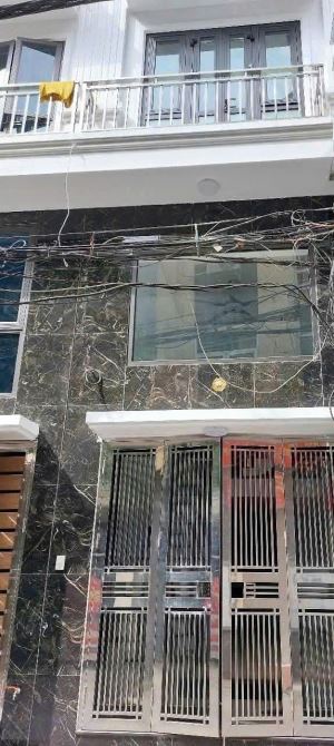 Cho thuê nhà ngõ 119 CỔ NHUẾ, Phạm Văn Đồng. 13.5 triệu/tháng. Phù hợp ở hộ gđ, kd onl